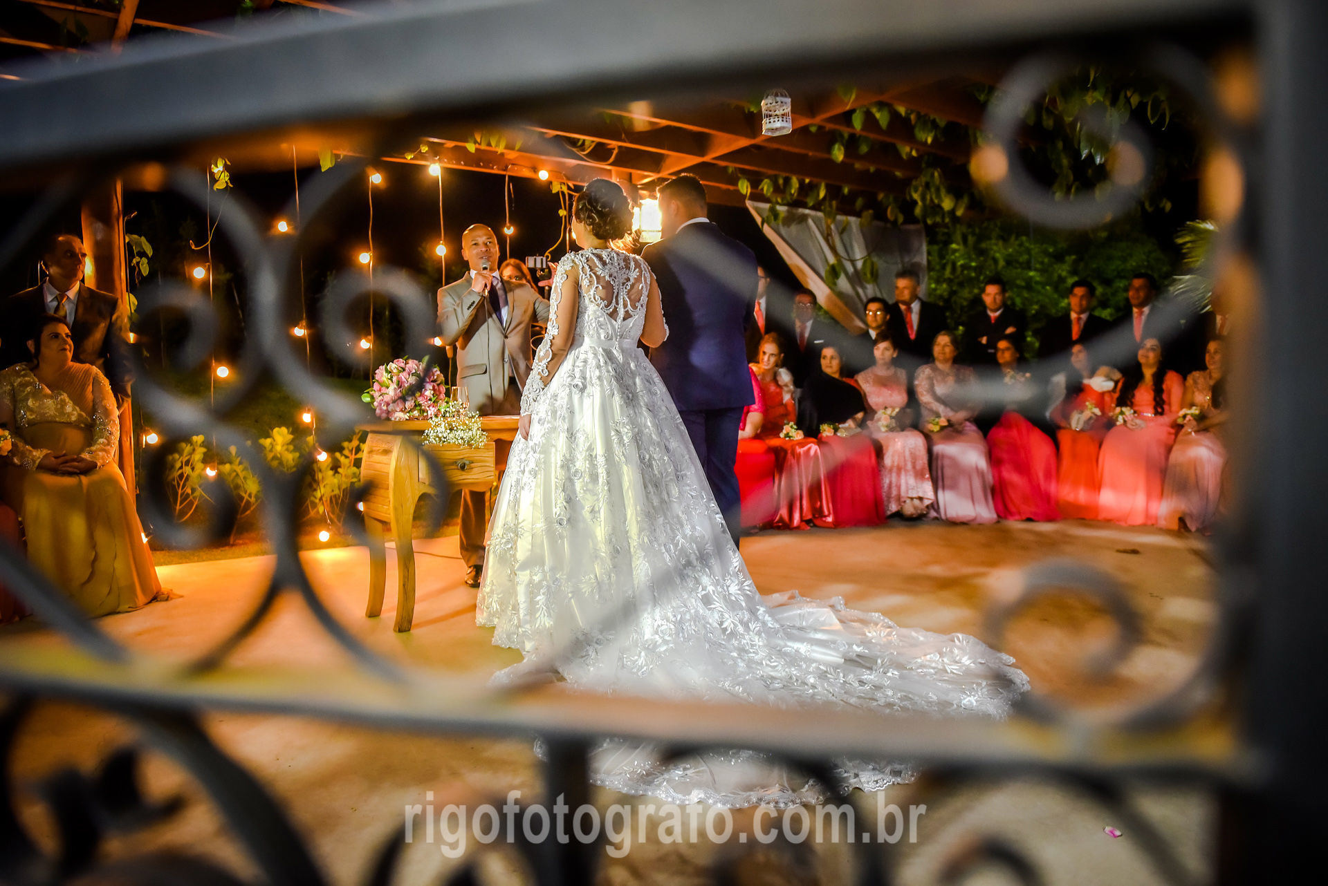 Foto Casamento à noite no campo Foto Casamento à noite no campo - Imagem 6